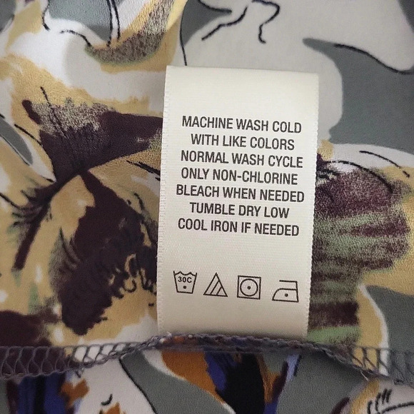 🛍West Kei Costello Grey Floral Flowy Tie Front Short Sleeve Top Womens‎ Size MP - Picture 5 of 6